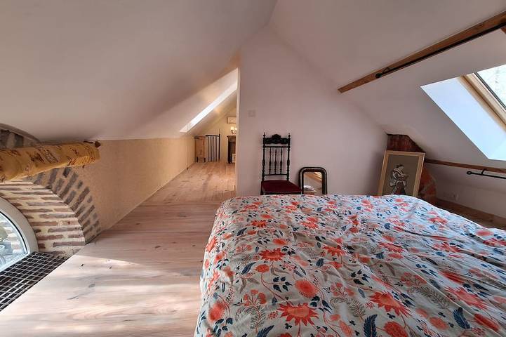 Location de vacances pour 5 personnes, avec jardin et jacuzzi ainsi que terrasse et piscine à Bourbon-l'Archambault - 2