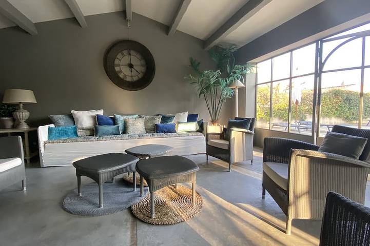 Gîte pour 2 personnes, avec piscine et jardin à Saint-Rémy-de-Provence - 4