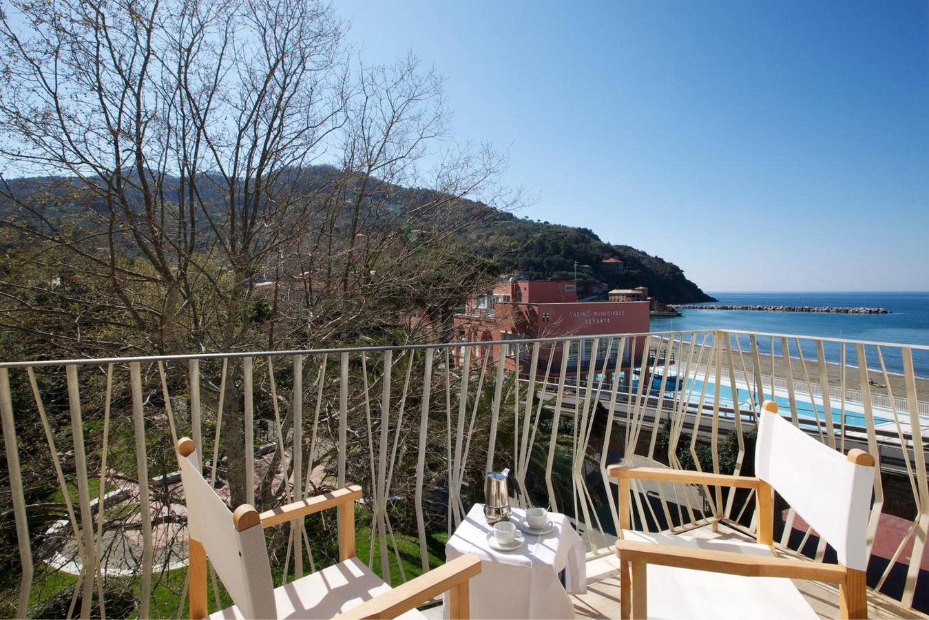 Appartamento intero, Appartamento '8' con vista mare, Wi-Fi e aria condizionata in Levanto, Comune di Levanto