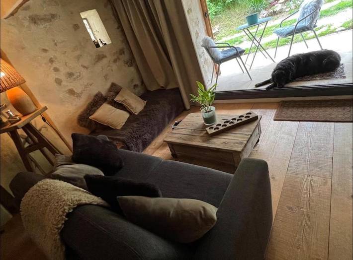 Location de vacances pour 2 personnes, avec terrasse et vue, animaux acceptés à Ongles