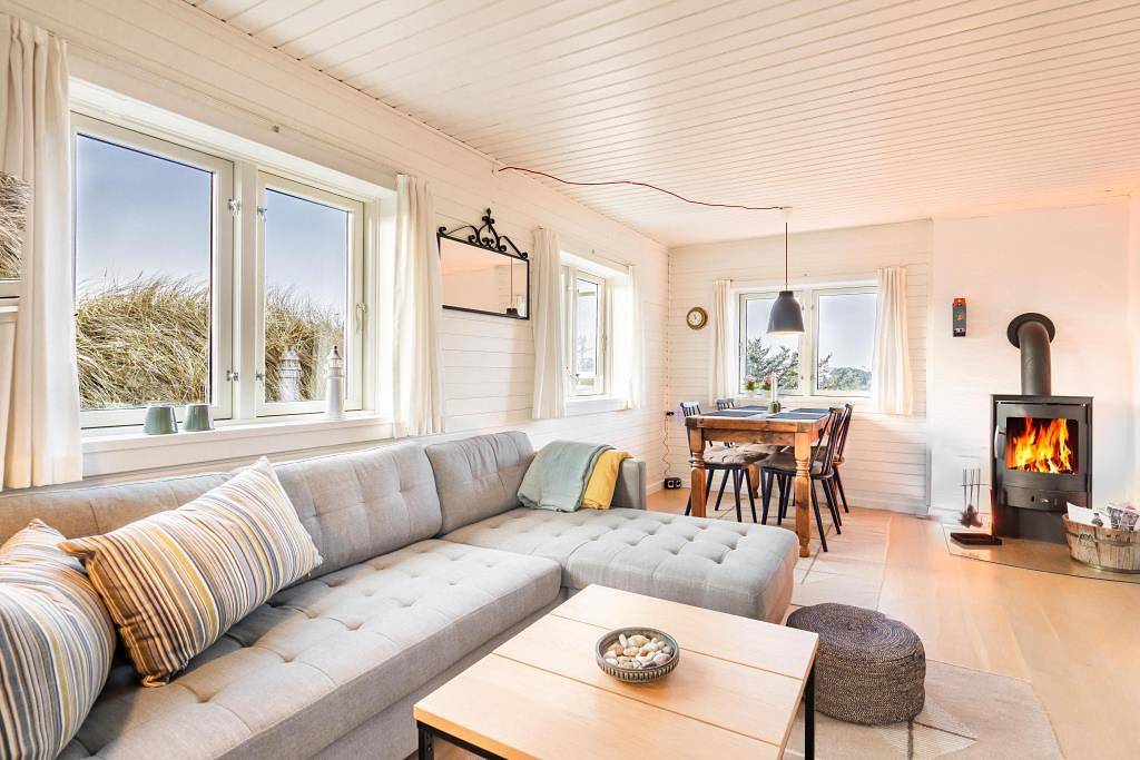 Gemütliches Ferienhaus höher auf einem Dünengrundstück mit guter Aussicht gelegen in Henne, Varde
