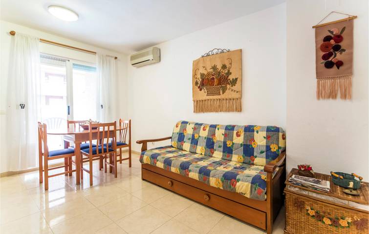 Entire holiday apartment, Sea-View Apartment with AC, Parking & Terrace in Marina d'Or, Oropesa del Mar
