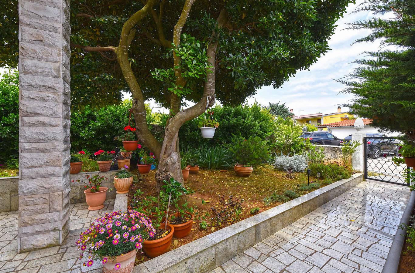Ganze Ferienwohnung, Ferienwohnung mit Klimaanlage und Terrasse  in Banjole, Südküste Istrien
