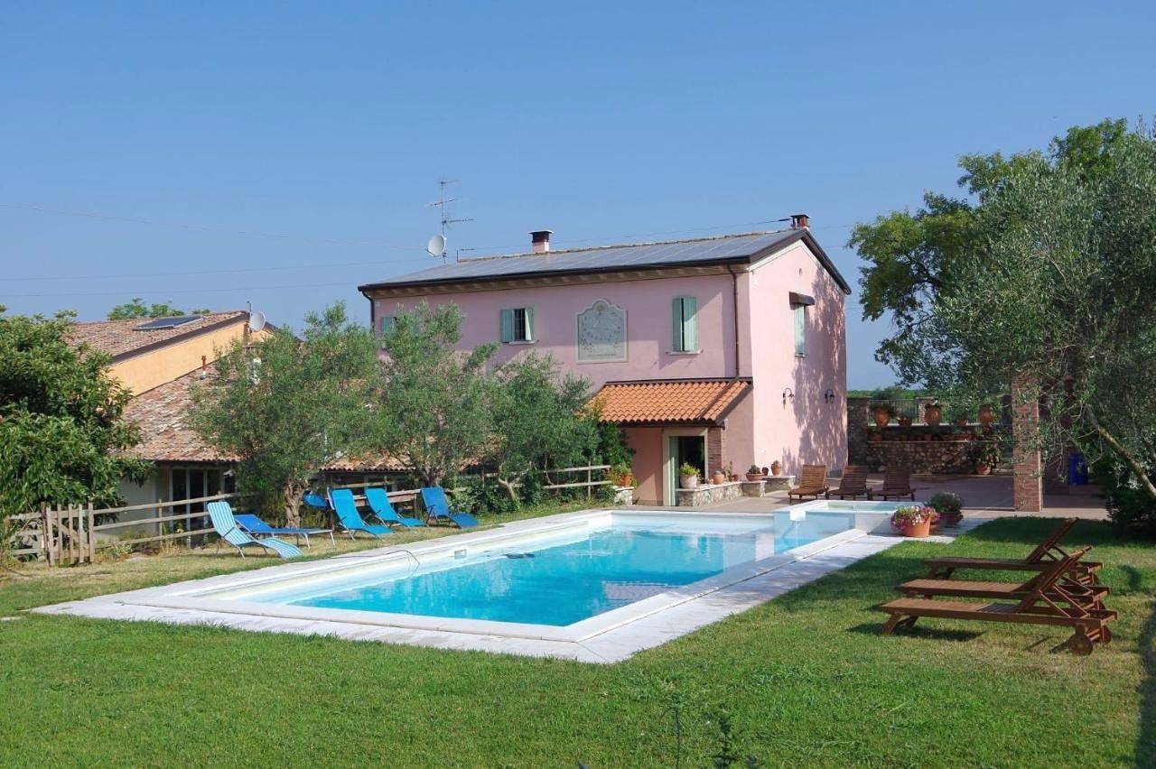 Monolocale intero, Agriturismo La Casa Del Mandorlo in Monzambano, Lago di Garda