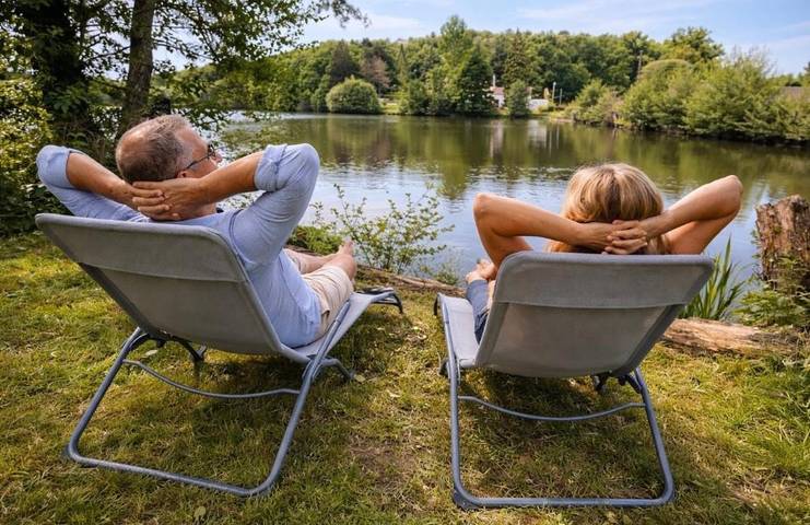 Location de vacances pour 6 personnes, avec vue sur le lac ainsi que jardin et vue, animaux acceptés à Saint-Bonnet-Tronçais - 3