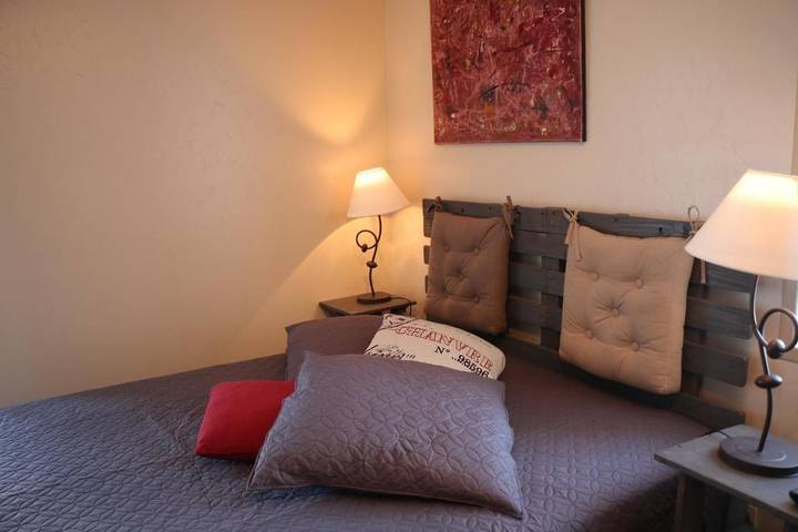 Maison de campagne pour 2 personnes, avec jardin ainsi que terrasse et vue à Saint-Georges-de-Bohon - 3