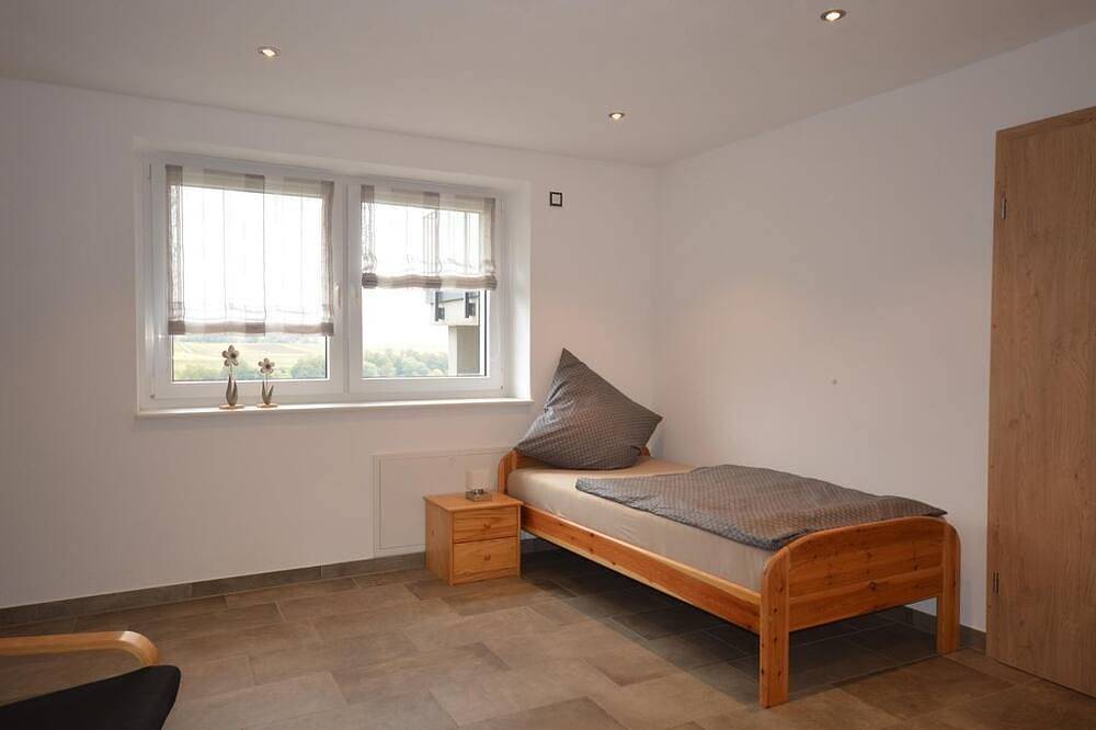 Ganze Wohnung, Ferienwohnung \"Jappi\" - Appartement/Fewo, Dusche, Wc, Nichtraucher in Klüsserath, Moseleifel