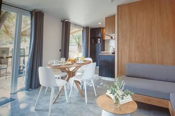 Static Caravan for 6 People in Le Bois-Plage-en-Ré, Côte des Fleurs, Photo 4