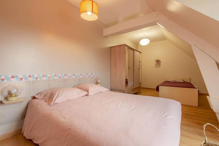 Location de vacances pour 9 personnes, avec jardin et terrasse à Chémery - 2