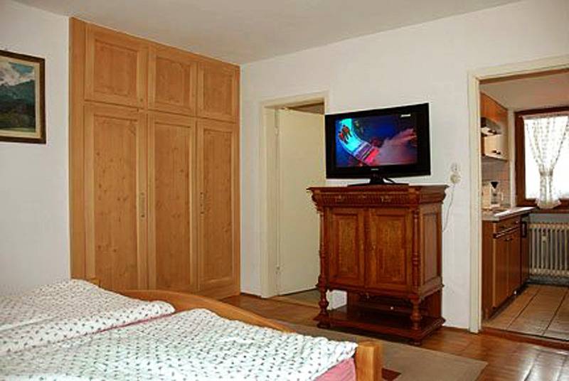 Ganze Ferienwohnung, Ferienwohnung Zeitz und Chalet Ramsau - Ferienwohnung für 1-2 Personen, 30 qm, Dusche/Wc, Terrasse, Tv, W-Lan in Ramsau bei Berchtesgaden, Berchtesgadener Alpen