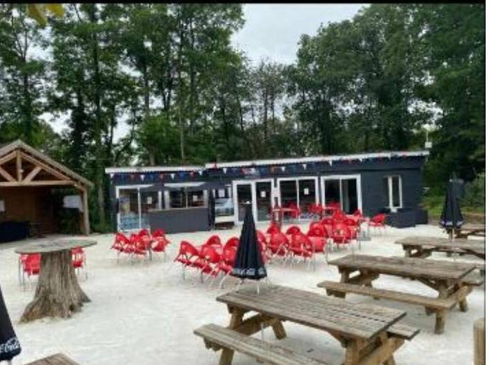 Camping pour 6 personnes, avec piscine et jardin dans Essonne - 2