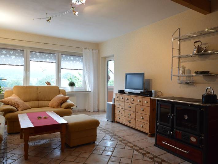 Ferienwohnung für 3 Personen, mit Pool und Garten sowie Balkon, kinderfreundlich in Wuppertal - 3