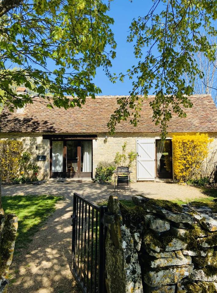 Gîte pour 2 personnes, avec piscine ainsi que jardin et terrasse à Gramat - 2