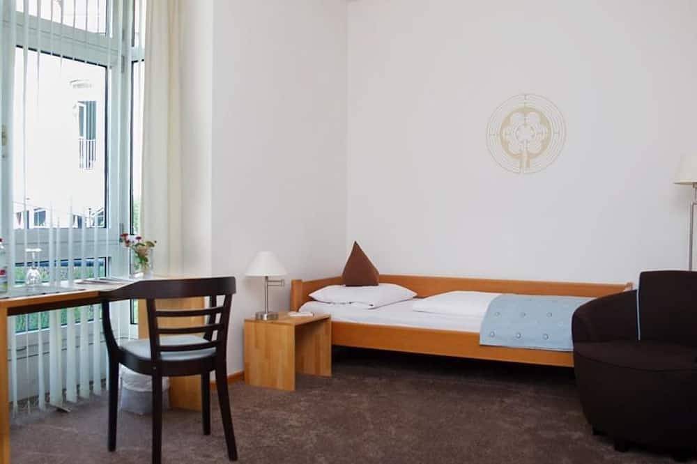 Doppelzimmer, Dusche, Wc, Standard Twin - Stiftsgut Keysermühle ggmbh in Klingenmünster, Südliche Weinstraße