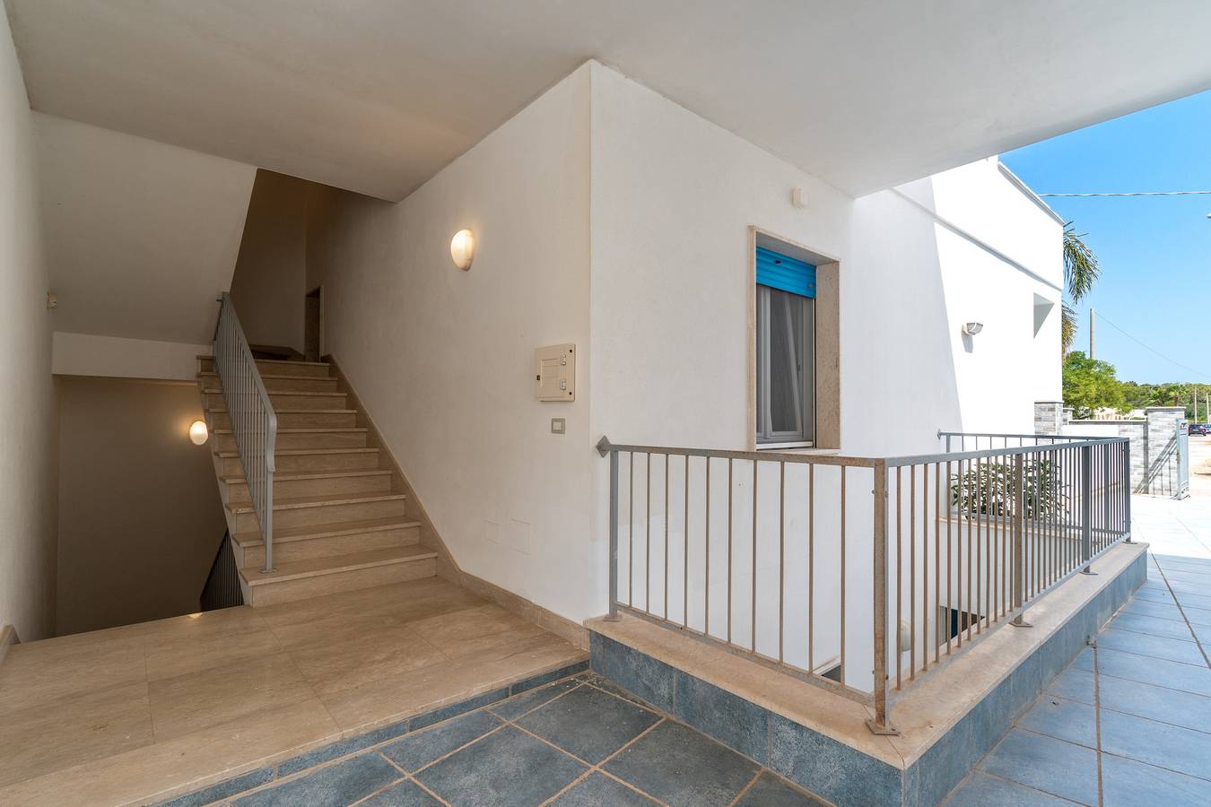 Casa Vacanze 'La Perla - Zaffiro' con balcone e aria condizionata in Taviano, Golfo di Taranto