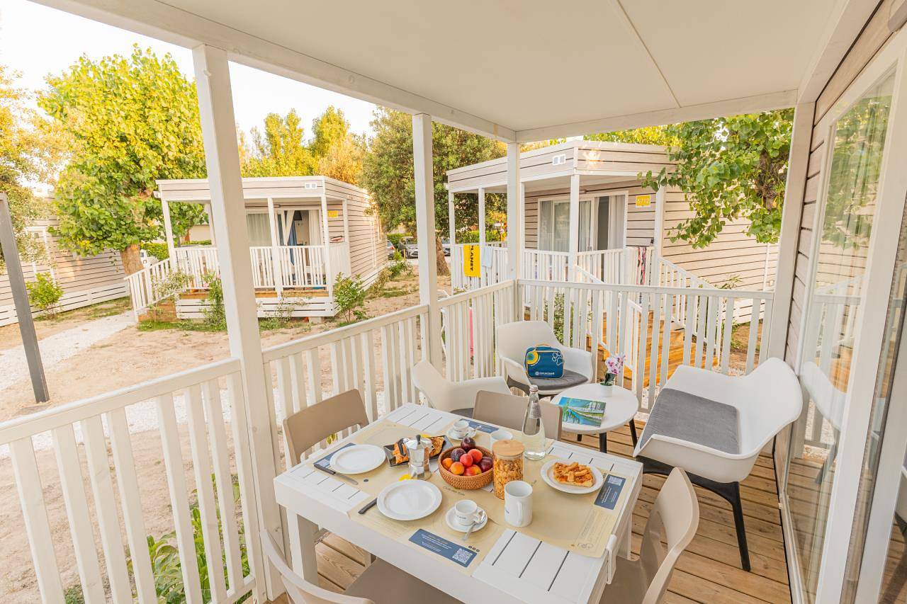 Le Mimose Family Camping Village Lodge Dog  für 4 Personen in Porto Sant'Elpidio, Provincia de Fermo