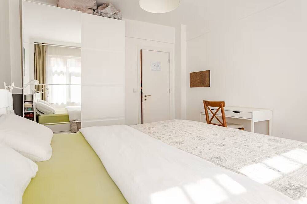 Ganze Wohnung, Family-Friendly 3Br Oasis in Moda – Balcony, Near Ferry, Metro & Seaside! in Kadıköy, Istanbul