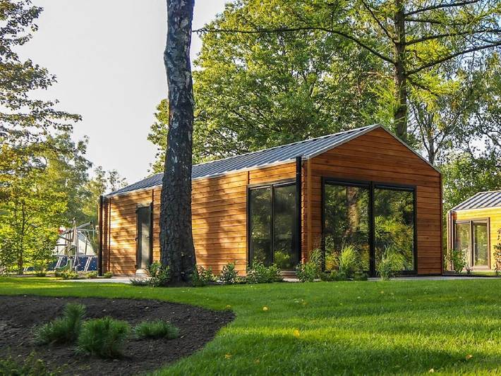 Chalet voor 2 personen, with Terras and Whirlpool as well as Tuin in Arnhem