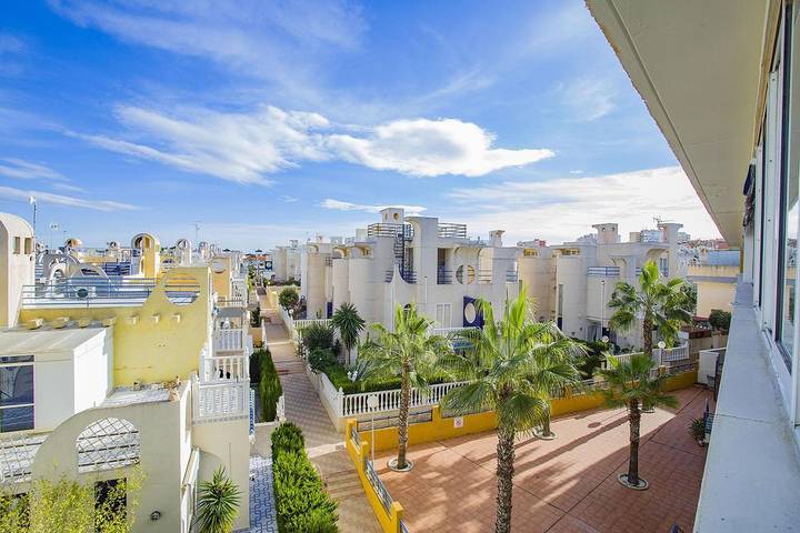 Apartamento de vacaciones para 4 personas, con piscina para niños además de terraza y piscina - 1