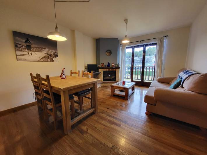 Apartamento para 5 personas, con balcón, Se admiten mascotas en Cerdanya