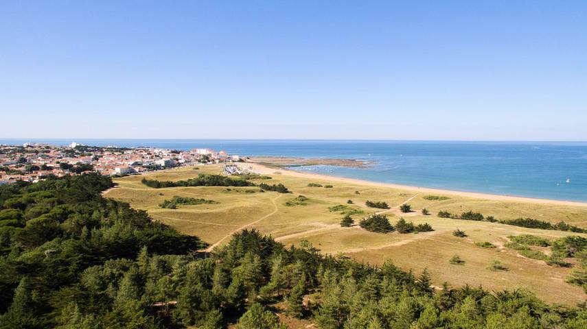 Camping pour 6 personnes, avec terrasse à Saint-Hilaire-de-Riez