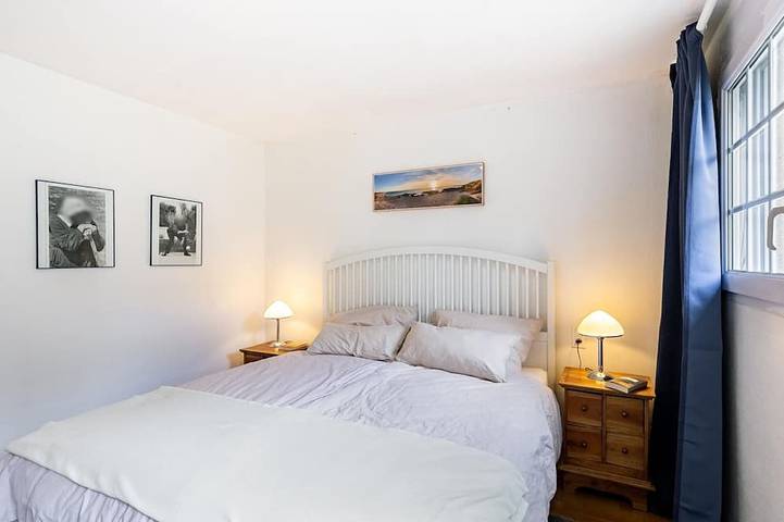 Location de vacances pour 2 personnes, avec jardin, animaux acceptés à Plounévez-Lochrist - 2