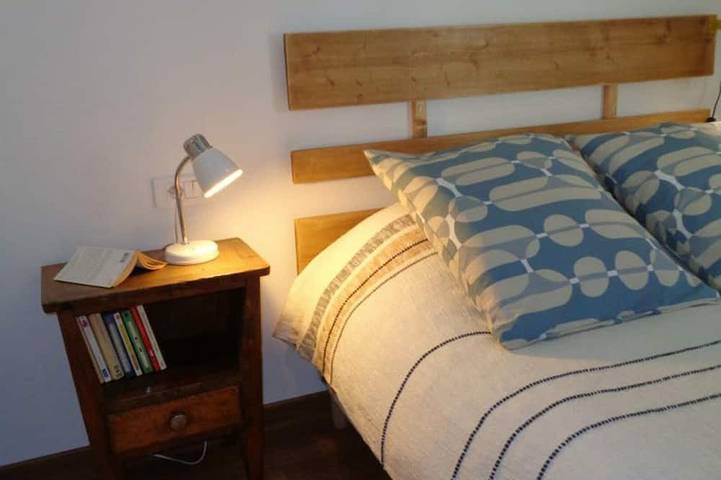 Gîte pour 2 personnes, avec jardin, animaux acceptés à Saint-Priest-la-Prugne - 2