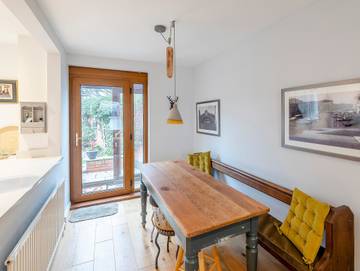 Log Cabin for 4 People in Lincoln, Lincolnshire, Photo 4