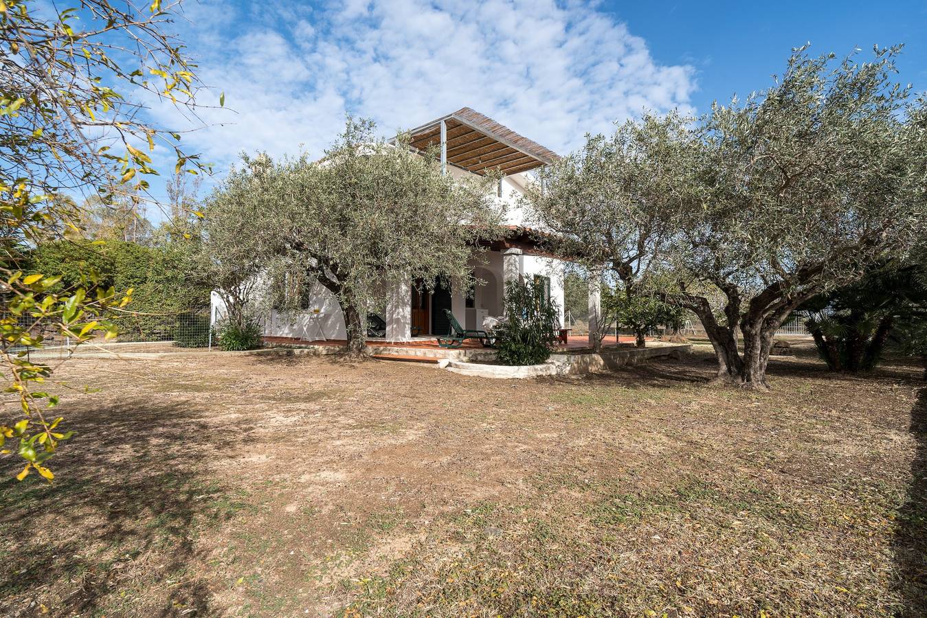 Ferienhaus 'Villa Francesco P Terra' mit privater Terrasse und eigenem Garten in Sas Linnas Siccas, Orosei