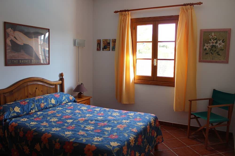 Villa met privézwembad goed gelegen in Cala Blanca, Ciutadella