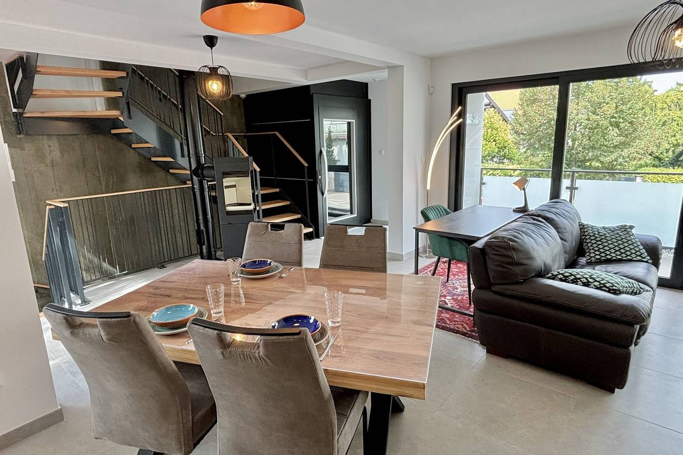 Entire apartment, Designer flat with lovely terrace! in Eckbolsheim, Strasbourg region