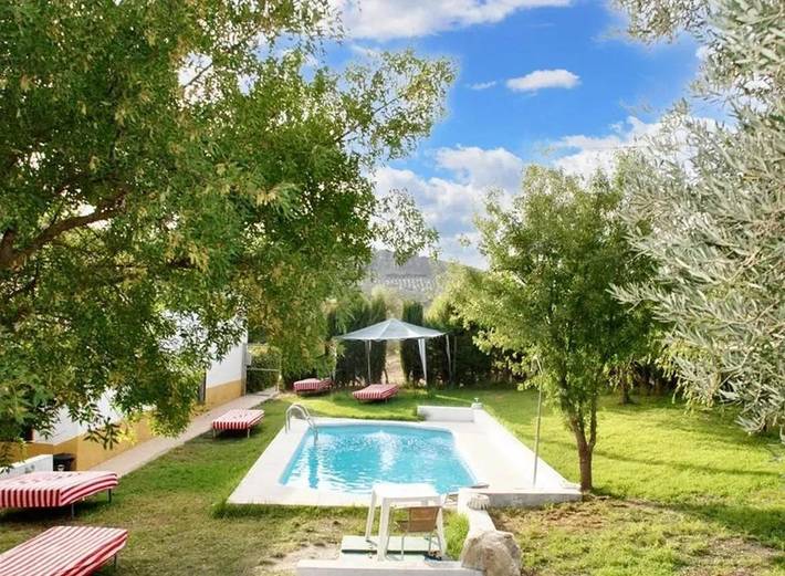 Casa rural para 14 personas, con Terraza además de Jardín y Piscina en Villanueva del Trabuco - 3