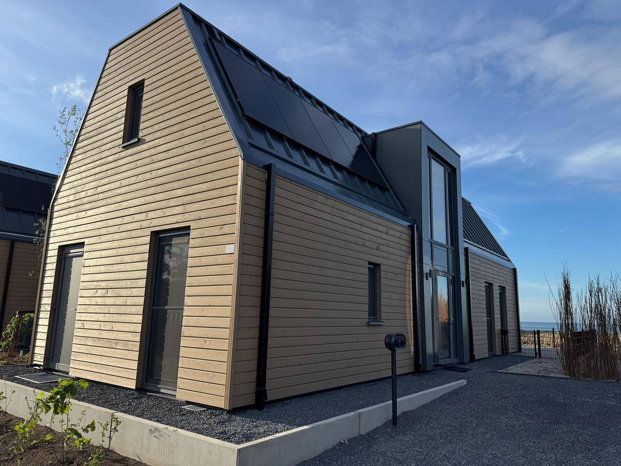 Erste Reihe - mit Zaun - Premium-Beachhouse Panoramadeck in Enkhuizen, Ijsselmeer