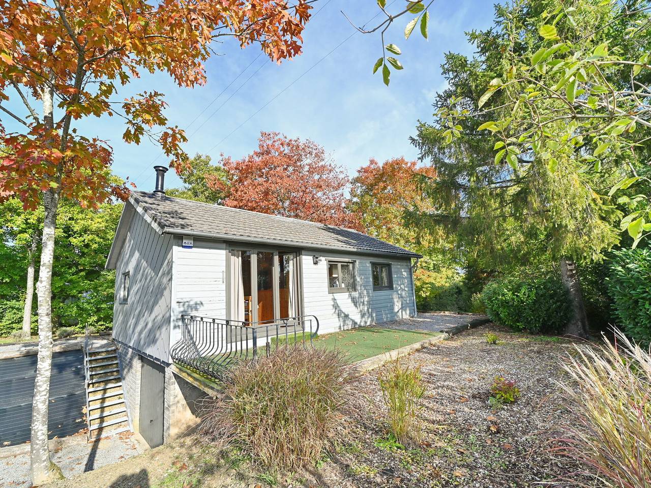 Beau chalet avec jardin in Somme-Leuze, Région De Namur