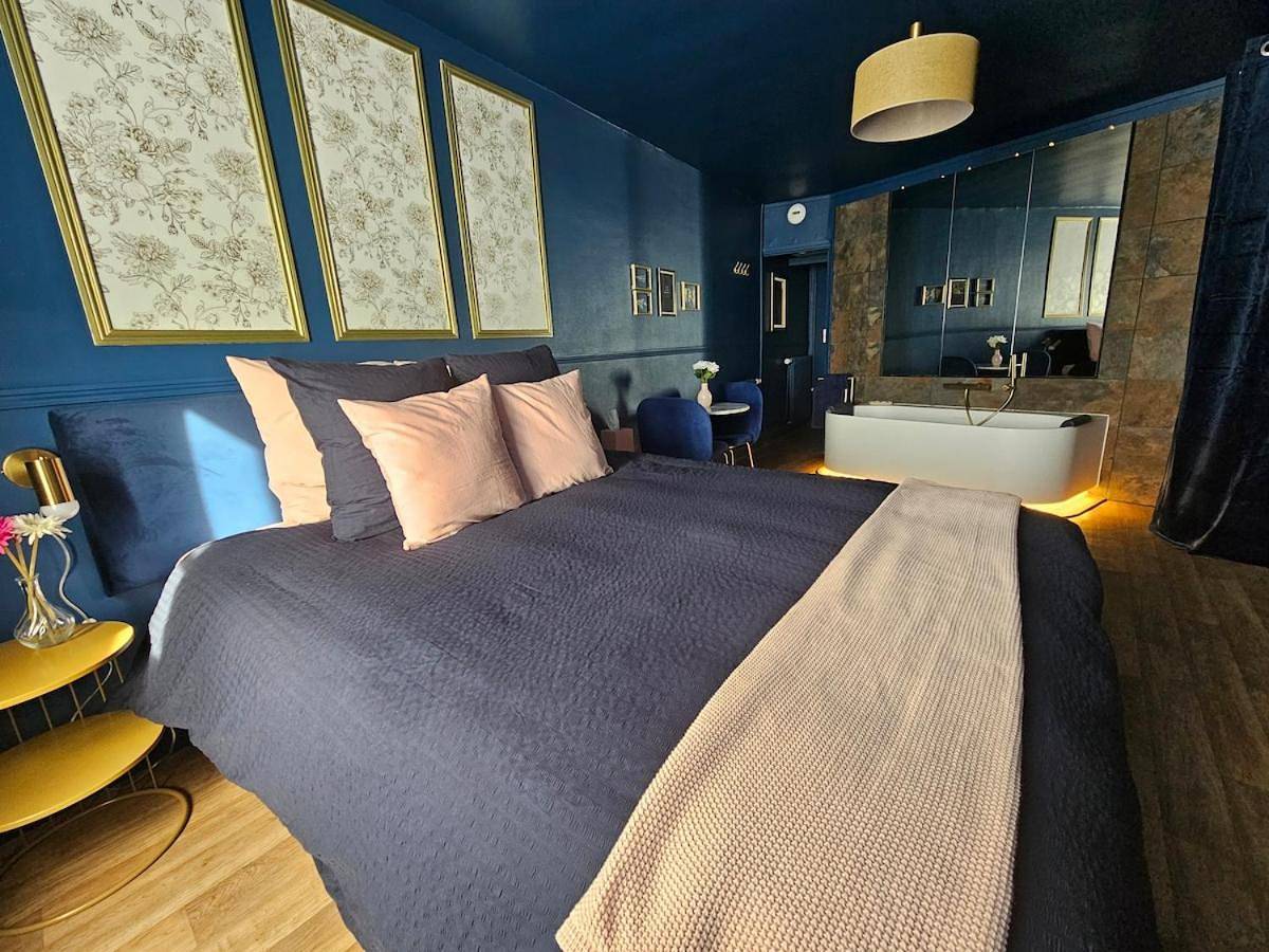Appartement entier, One-Bedroom Apartment in Ablon-sur-Seine, Val-de-Marne