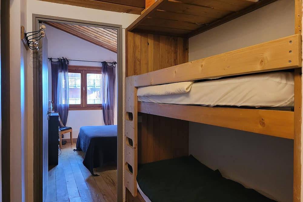 Appartement entier, Bel appart Sud sur pistes, 2 chambres, parking, Pra-Loup 1600 in Pra-Loup (station de ski), Pra-Loup