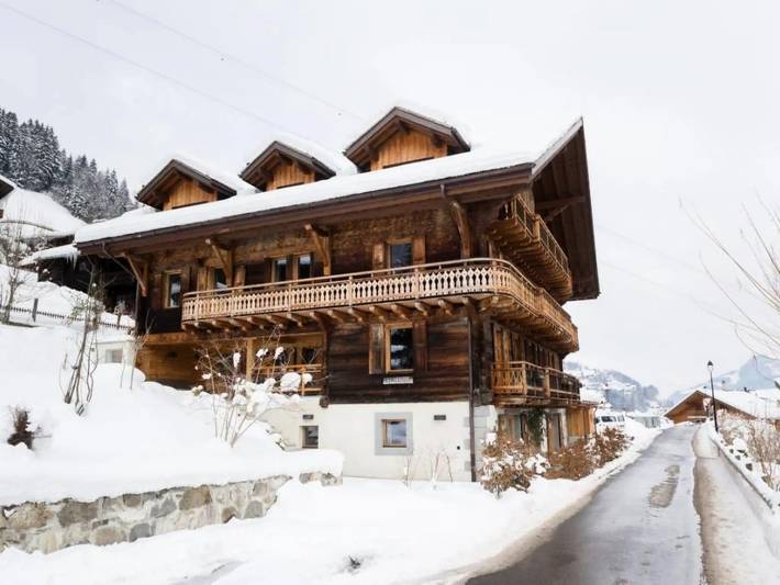 Gîte pour 4 personnes, avec terrasse à Champéry