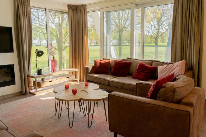 Ferienhaus für 10 Personen, mit Balkon/Terrasse und Balkon sowie Terrasse und Garten in Flevoland - 2