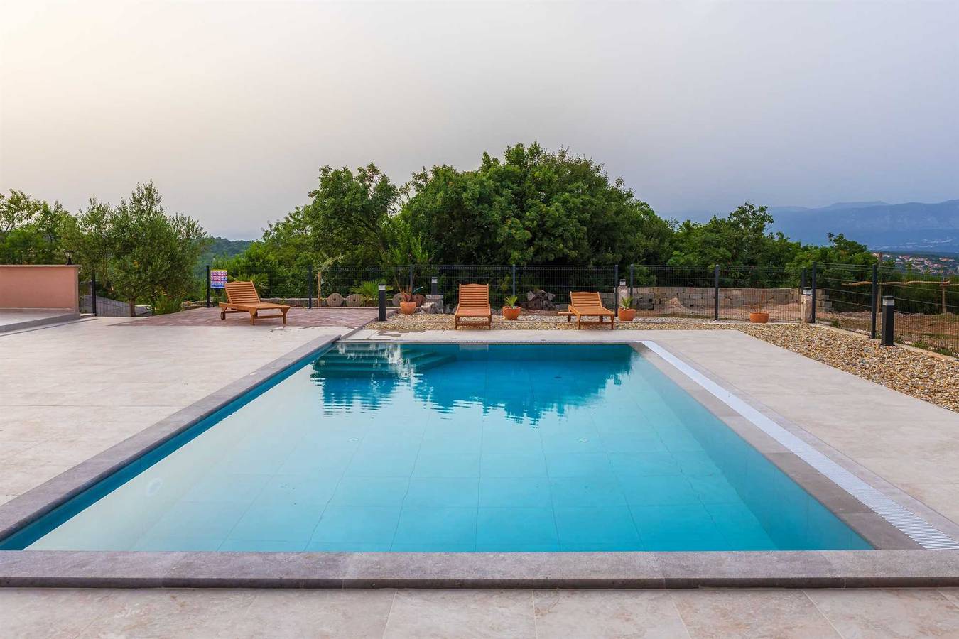 Ferienhaus Prevolt mit privatem Pool und Meerblick in Dobrinj, Krk