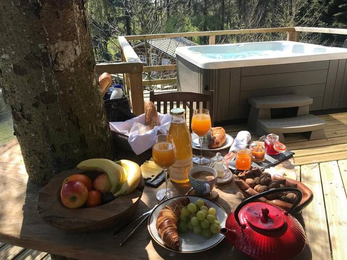 Location de vacances pour 2 personnes, avec jacuzzi et jardin dans Coglès - 3