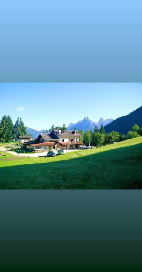 Location de vacances pour 2 personnes, avec balcon et jardin à Transacqua