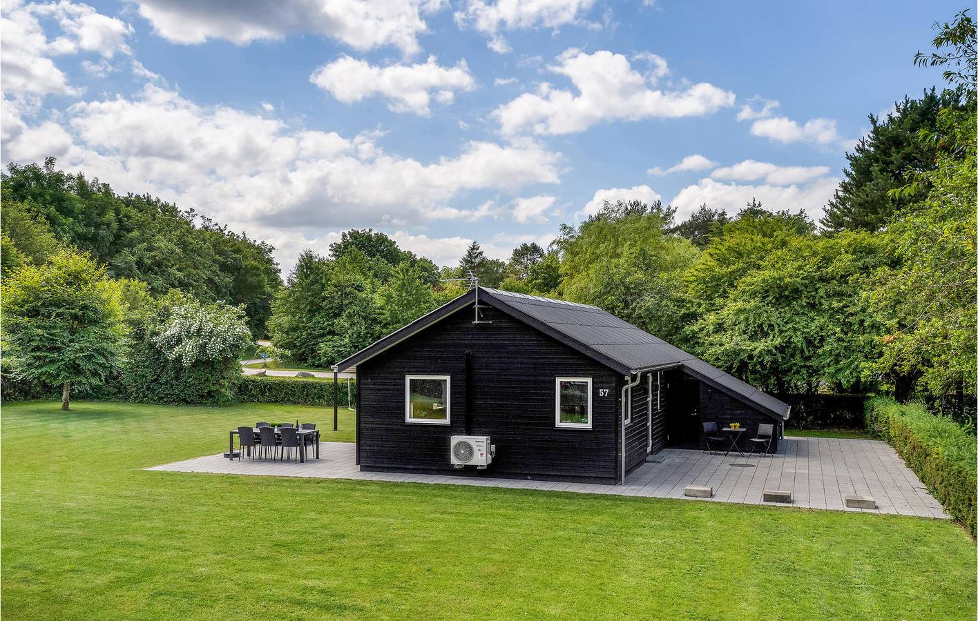 Ferienhaus für 6 Personen mit Terrasse in Louns, Farsø