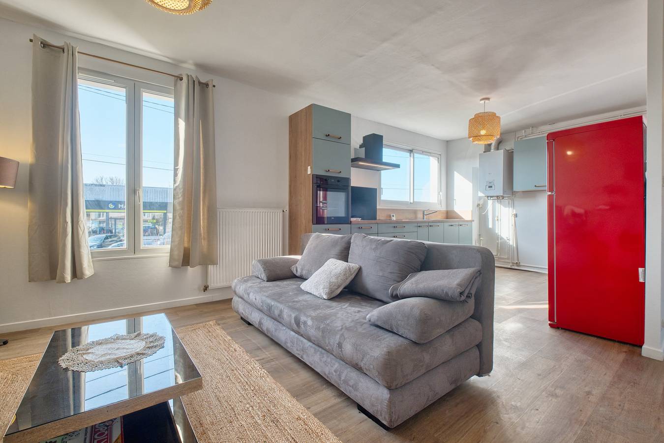 Apartamento entero, Casa de 3 habitaciones con terraza y jardín para 6 personas in Trélissac, Périgord Blanc