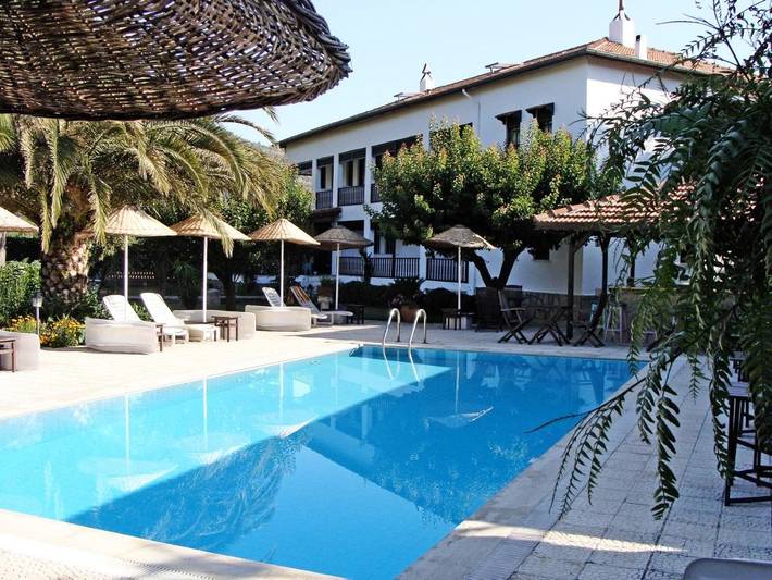 Maison d’hôte pour 2 personnes, avec piscine ainsi que jardin et vue - 1