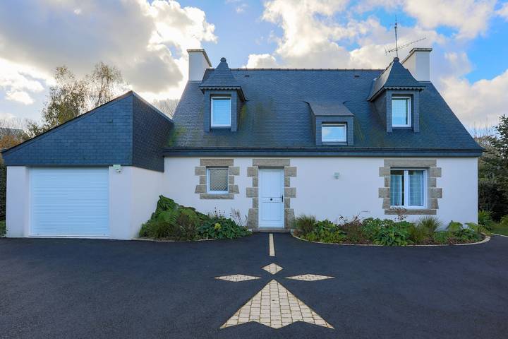 Location de vacances pour 4 personnes, avec jardin à Paimpol