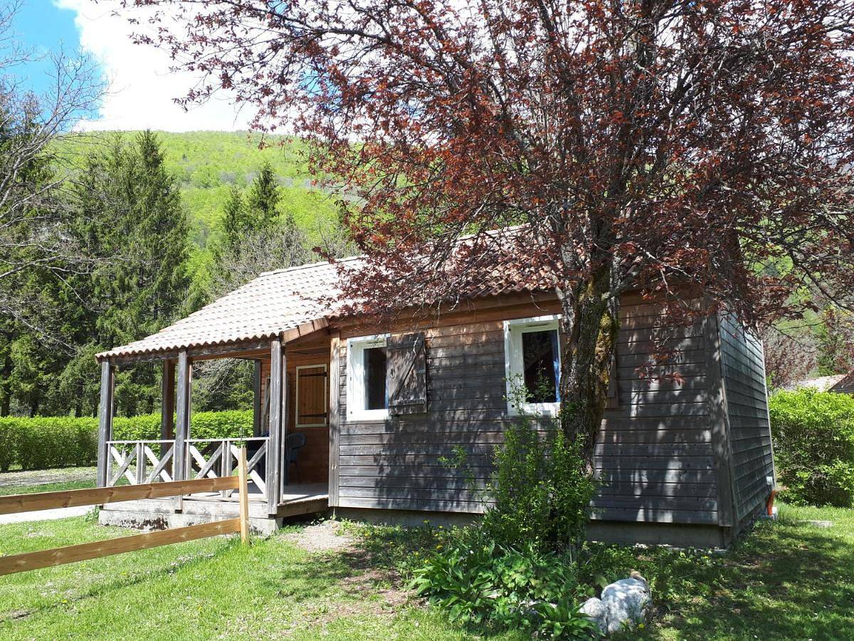 Two-Bedroom Chalet in Chézery-Forens, Parc naturel régional du Haut-Jura