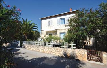 Cottage pour 3 personnes, avec terrasse à Stari Grad