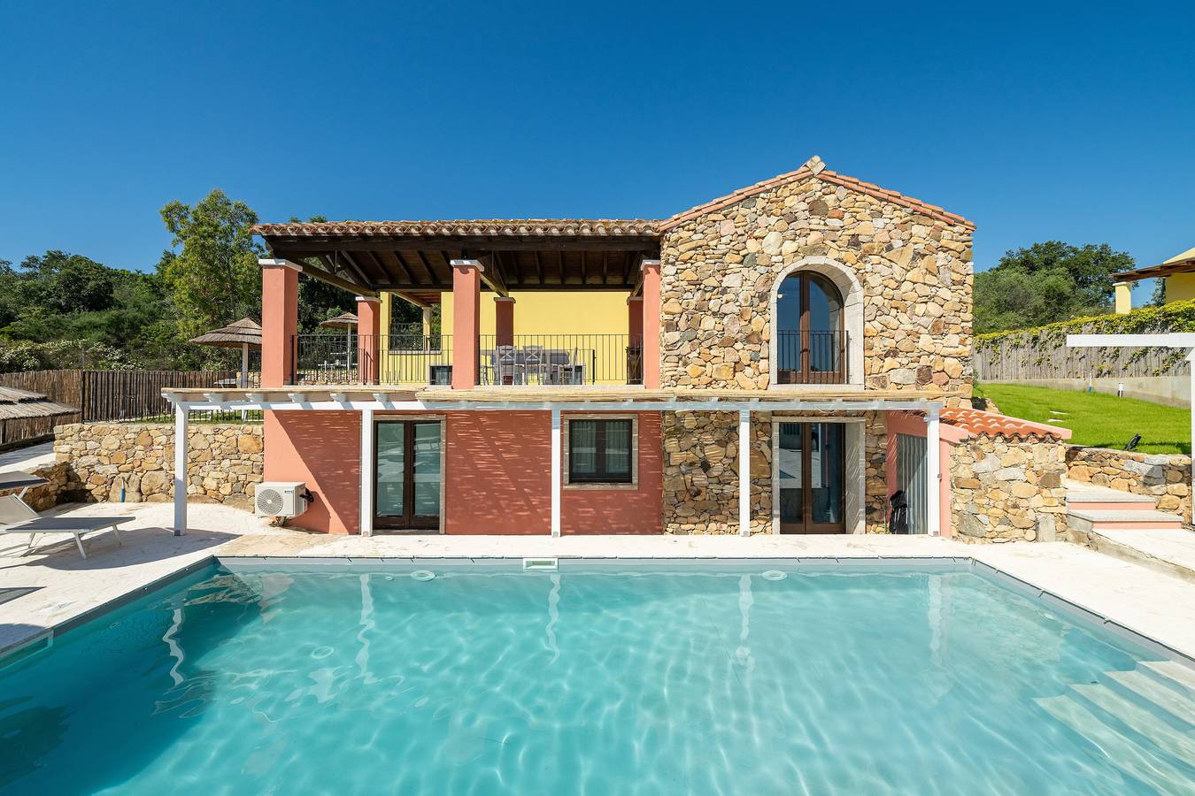 Villa Con Piscina per 10 Persone in Genna Spina, Castiadas