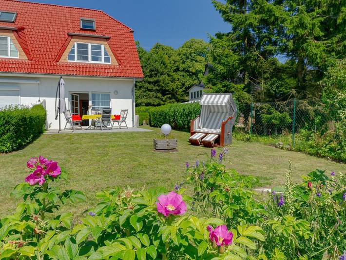 Ferienhaus für 4 Personen, mit Terrasse und Garten sowie Ausblick und Seeblick in Mönchgut-Granitz - 2