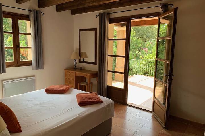 Villa pour 10 personnes, avec terrasse et jardin, animaux acceptés à La Garde-Freinet - 4